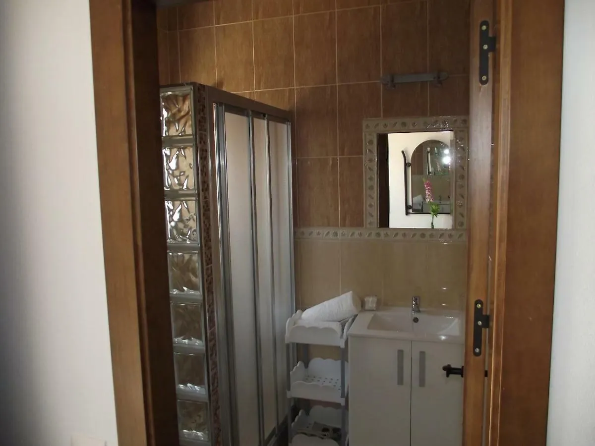 Hostal El Canario Conil De La Frontera