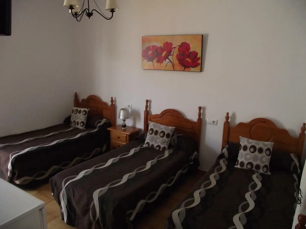 Hostal El Canario Conil De La Frontera